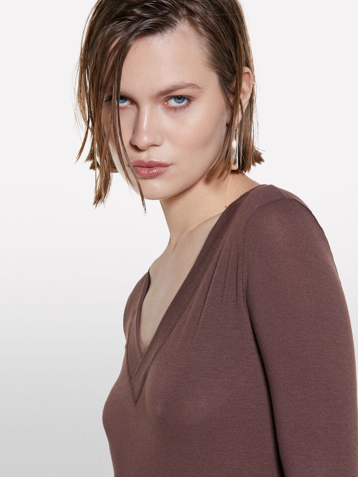 T-shirt slim fit marrone a maniche lunghe - t-shirt a manica lunga da donna - Marrone Scuro | Sisley image number 5